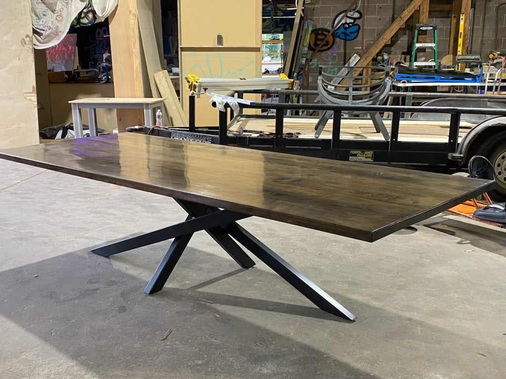 The Modern Amanda Table