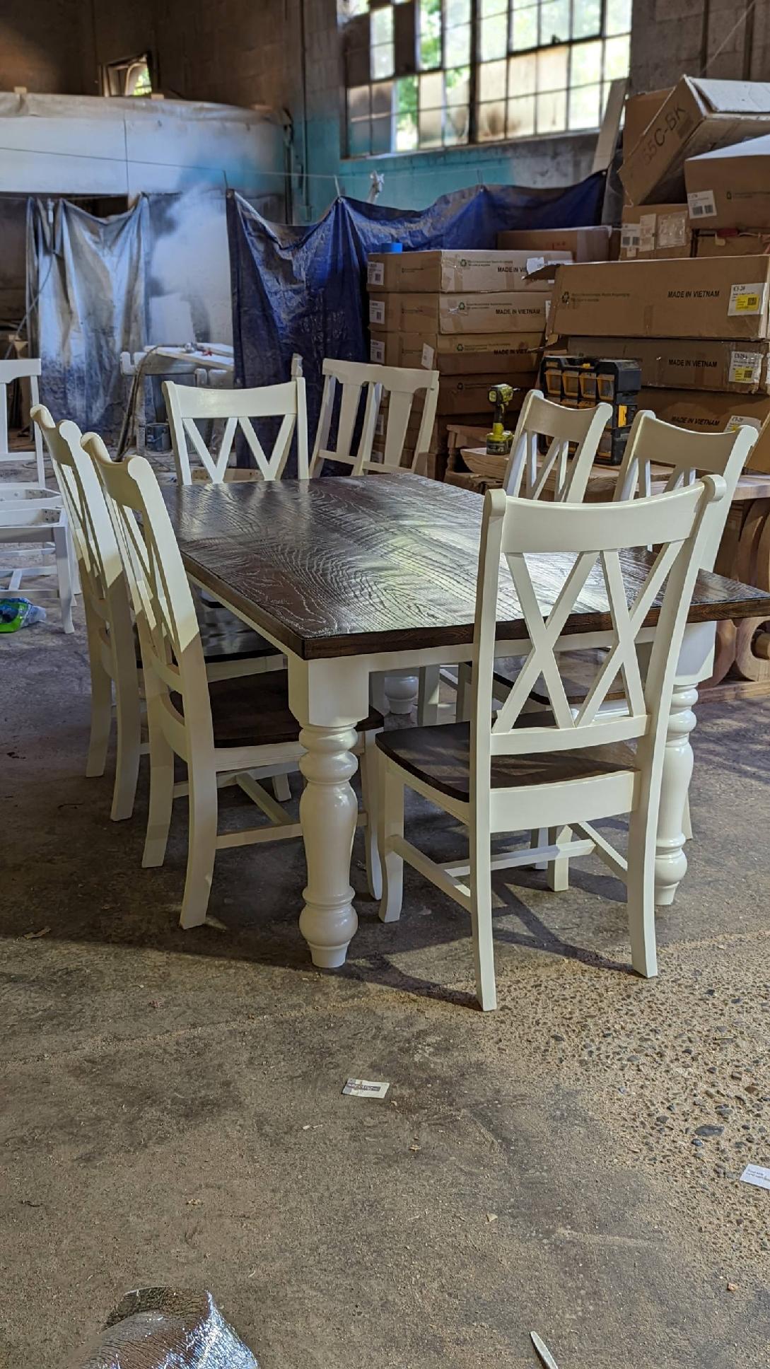 The Elizabeth Farm Table