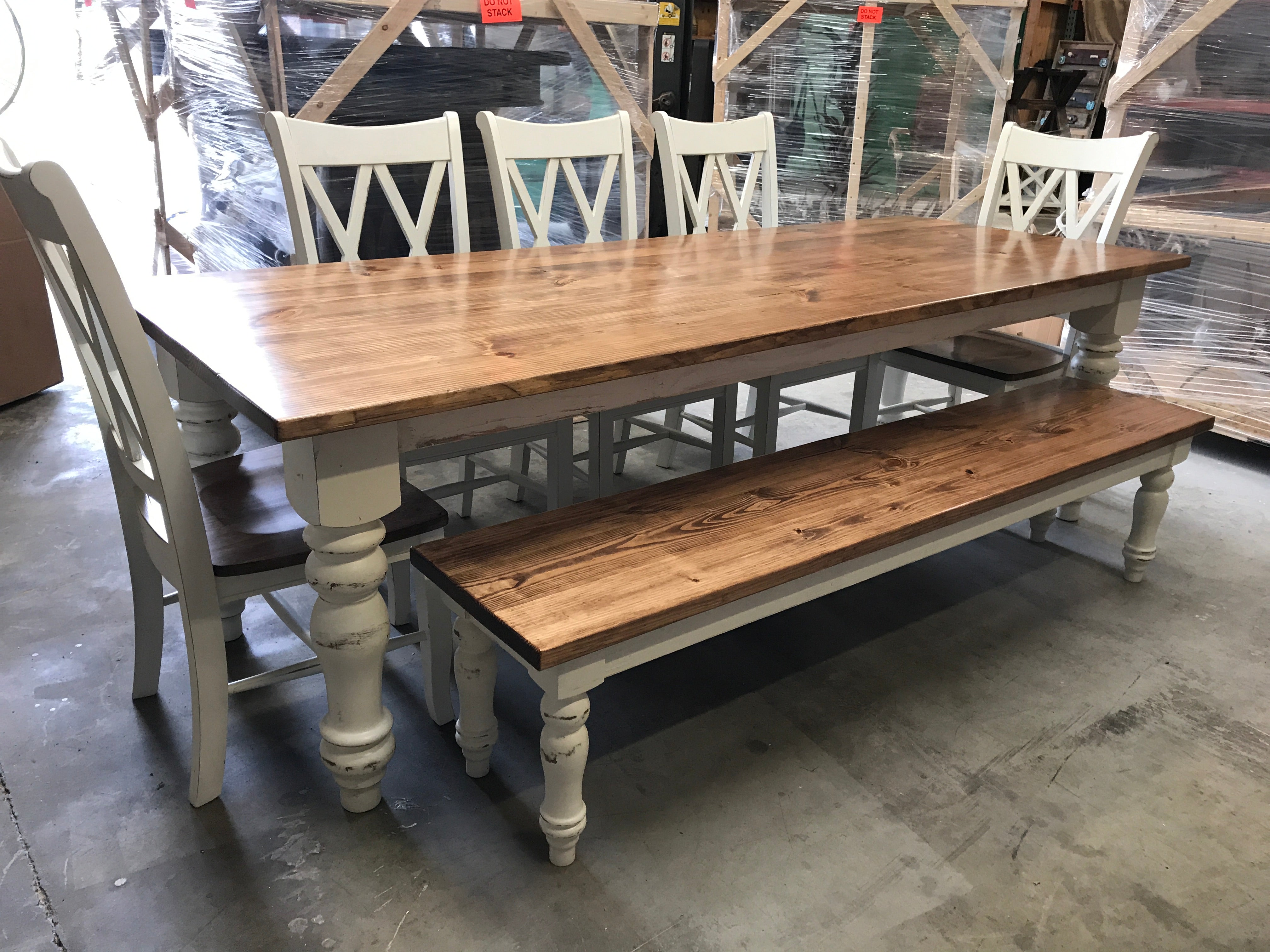The Elizabeth Farm Table