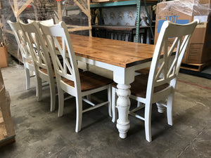 The Elizabeth Farm Table
