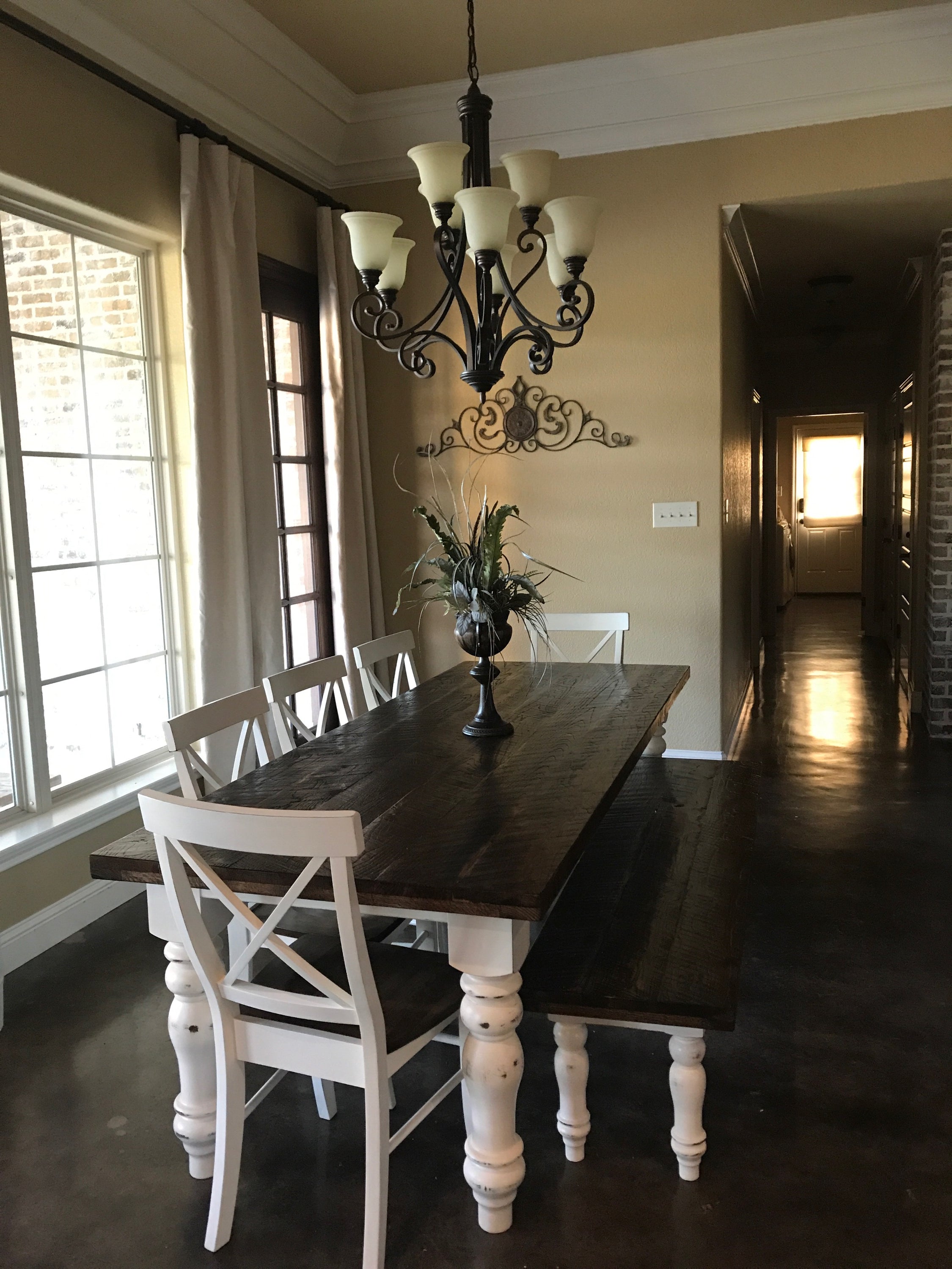 The Elizabeth Farm Table